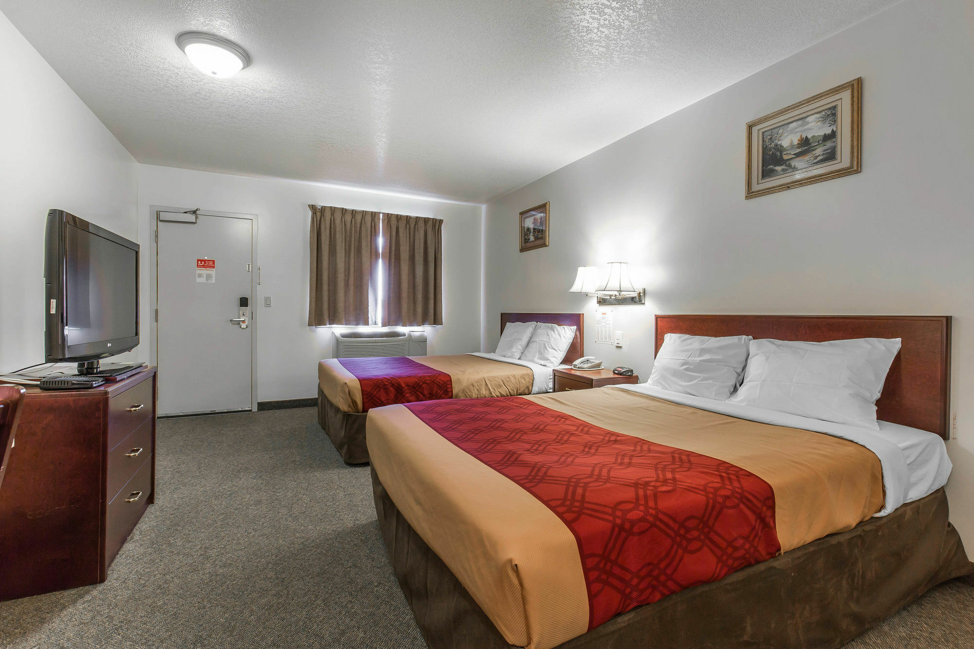 Empire Inn&Suites Penhold Extérieur photo